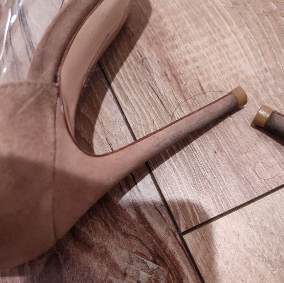 GIANVITO ROSSI - Picture 8 of 11